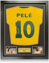 Pelè imzalı çerçeveli forma
