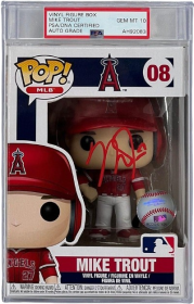 Mike Trout imzalı Funko Pop